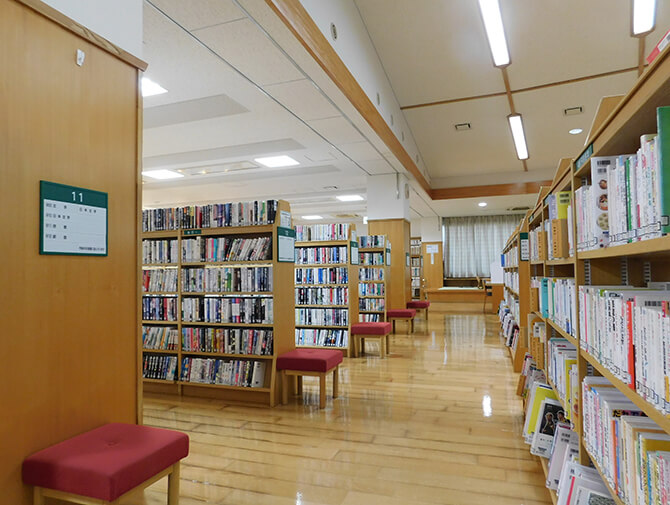 一般図書コーナー